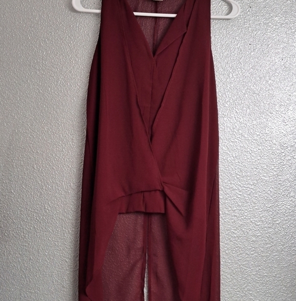 Sans Souci Maroon Sheer Hi/Low Blouse Size S - Picture 1 of 3